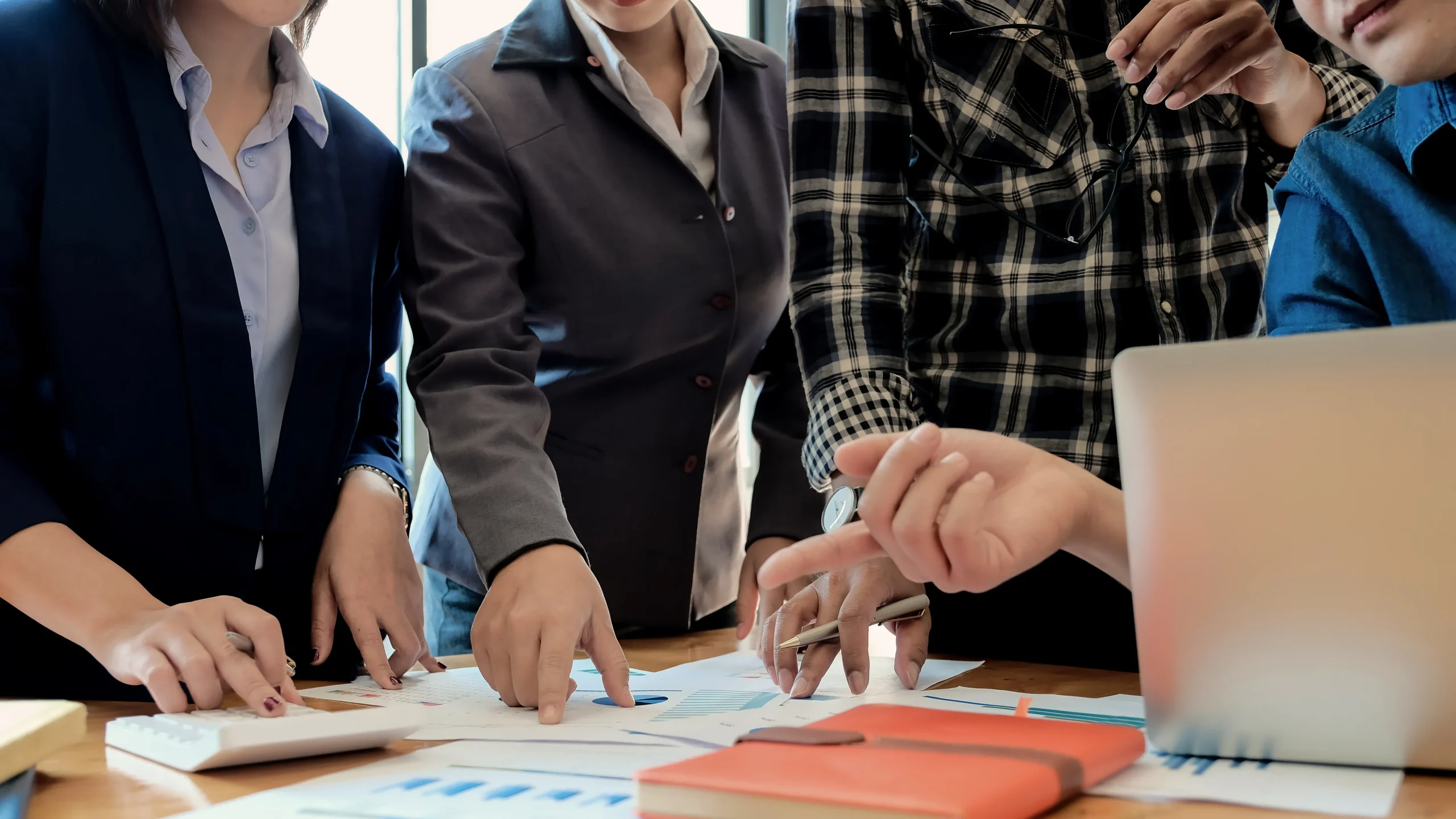 How Strategy Teams Use AI Without Losing the Brand’s Soul Img